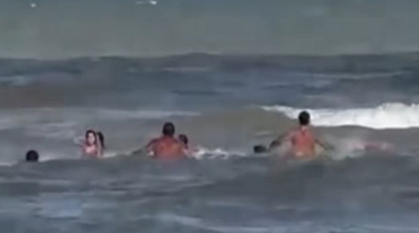 Tensión por un fuerte chupón en la playa de Mar de Ajó Norte