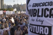Protesta regional contra el ajuste a universidades públicas: Marcha del 23 de abril