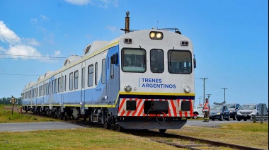 Histórico: se reanudó el servicio de trenes desde Constitución a Pinamar