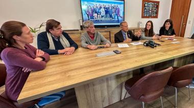 Se profundiza la gestión en materia de educación, políticas sociales, generación de empleo y manejo del frente costero