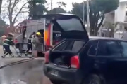 Se incendió un auto en pleno centro de San Bernardo