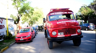 Un incendio afectó a la radio Azotea FM 102.3 en San Clemente del Tuyú