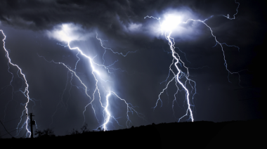 Alerta por tormentas fuertes en la Provincia: el SMN advierte por lluvias intensas, granizo y ráfagas