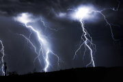 Alerta por tormentas fuertes en la Provincia: el SMN advierte por lluvias intensas, granizo y ráfagas