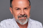 Gustavo “el Gato” Sylvestre se presenta en el ciclo Charlas de Café en Costa del Este
