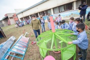 Continua la entrega de juegos de plaza en los Jardines de Infantes del distrito