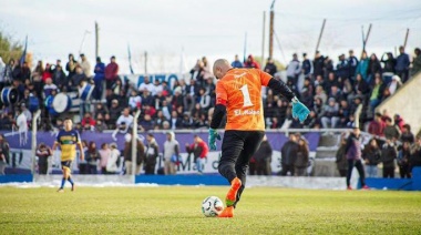 Domingo emotivo en el fútbol costero: dos iconos históricos fueron despedidos por su gente