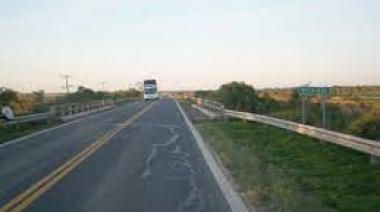 Despiste y vuelco en la ruta 11