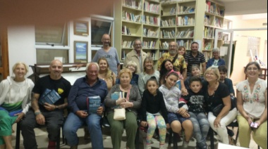 Comenzaron los festejos por el Aniversario de la Biblioteca con la presentación de libros de escritores costeros