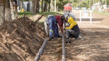 El Plan Integral de Asfalto continúa a buen ritmo, uniendo plazas, escuelas, natatorios y polideportivos