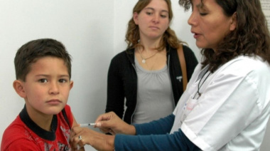 Aumentan los casos de coqueluche en la Provincia: cuatro bebés fallecidos y alerta por baja vacunación