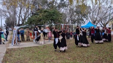9 de Julio en Barrio El Puerto: fe, cultura y compromiso social en Plaza Itatí
