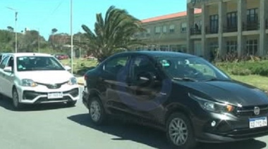 Taxistas y remiseros se movilizaron al Municipio para reclamar controles sobre las aplicaciones de transporte