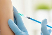 AstraZeneca confirmó que hubo efectos secundarios en su vacuna contra el Covid