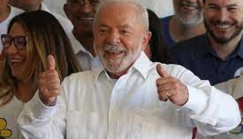 Lula da Silva derrotó a Jair Bolsonaro por una ventaja mínima y será nuevamente presidente de Brasil