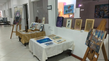 Se llevó a cabo una muestra de artistas plásticos locales en el Centro Cultural de San Clemente del Tuyú