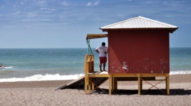 Cuales son las 73 bajadas a la playa que cuentan con guardavidas en La Costa