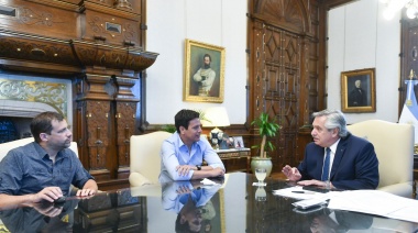 El Presidente recibió al intendente del Partido de la Costa Cristian Cardozo, y al diputado de Jesús