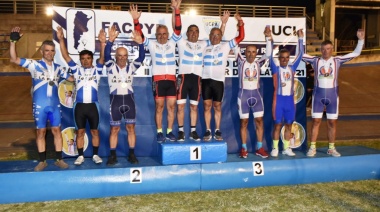 El ciclista costero Aníbal Luna ganó medallas de oro y plata en el Campeonato Argentino Master de Pista