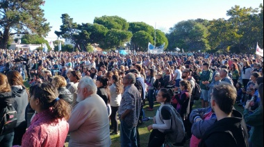 Acto en defensa de la educación pública y contra el ajuste presupuestario de Milei