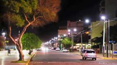 Luminarias, desagües y corredores acompañan las obras de pavimentación en las localidades del Partido de La Costa