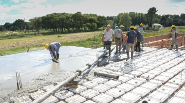Avanza la construcción del edificio propio de la Escuela Técnica Nº 1 de Santa Teresita: se llenó la losa