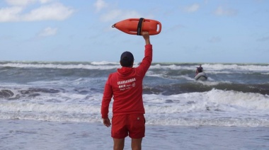 Curiosidades que relatan guardavidas del sur de San Clemente del Tuyú: la gente no pide auxilio y los niños ignoran a sus padres