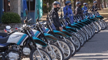 El municipio entregó 15 motos para fortalecer los patrullajes de las comisarías en las distintas localidades