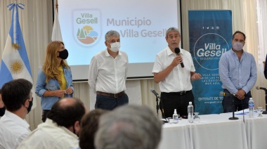 Cardozo y Barrera firmaron un convenio para la construcción de viviendas en La Costa y Villa Gesell