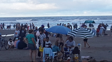 Después del temporal, La Costa volvió a la normalidad y miles de familias disfrutaron la playa