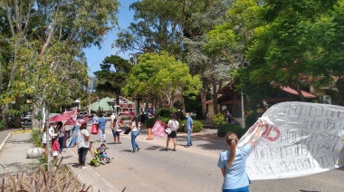 Pinamar: nueva marcha de la CICOP frente al Palacio Municipal