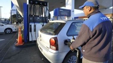 Continúa la escasez de combustible, especialmente nafta súper