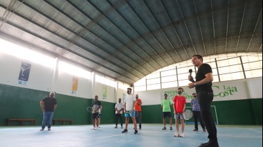 Con la incorporación del tenis, comienza la apertura gradual de las Escuelas Municipales de Deportes