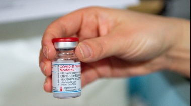 La Agencia Europea de Medicamentos aprobó la vacuna de Moderna para jóvenes de 12 a 17