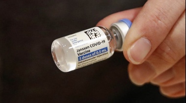 La vacuna de J&J "aumenta el riesgo" de una enfermedad del sistema nervioso