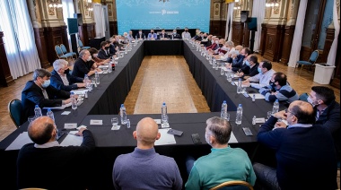 Cristian Cardozo participó de una reunión de Kicillof con intendentes del interior bonaerense