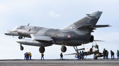 Francia confirmó que los cinco cazabombarderos comprados por el Gobierno de Macri nunca podrán volar