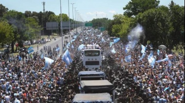 “Se hizo imposible”: Gabriela Cerruti explicó por qué los jugadores de la Selección Argentina se fueron en helicóptero