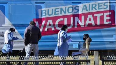 Comienza la aplicación de vacuna libre en estaciones de trenes bonaerenses a mayores de 35 años