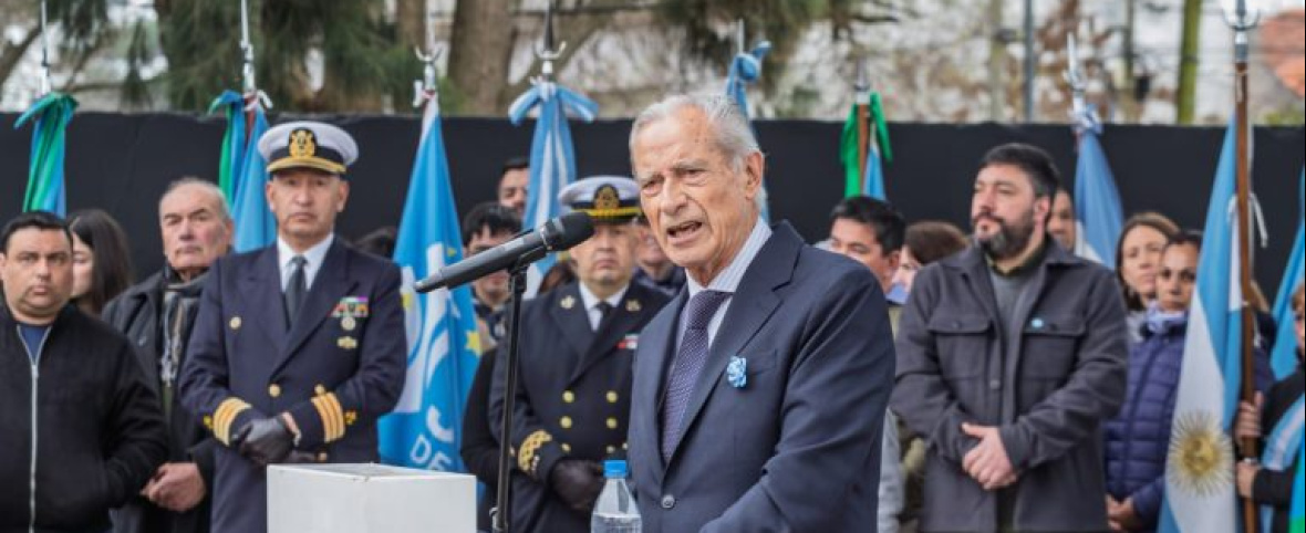 Juan de Jesús llamó a fortalecer la unidad, la soberanía y la justicia social durante el acto por el Día de la Independencia
