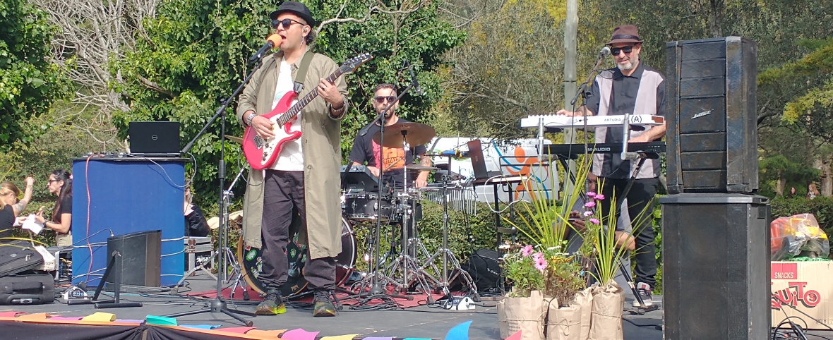 San Clemente celebró la llegada de la primavera con música y actividades en el Vivero Cosme Argerich