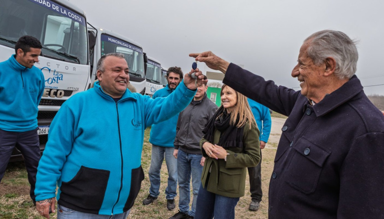 La Municipalidad de La Costa refuerza los servicios públicos con 10 nuevos camiones de alto porte