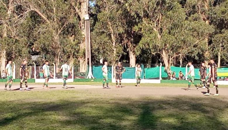 Social Mar de Ajó, único puntero del Clausura