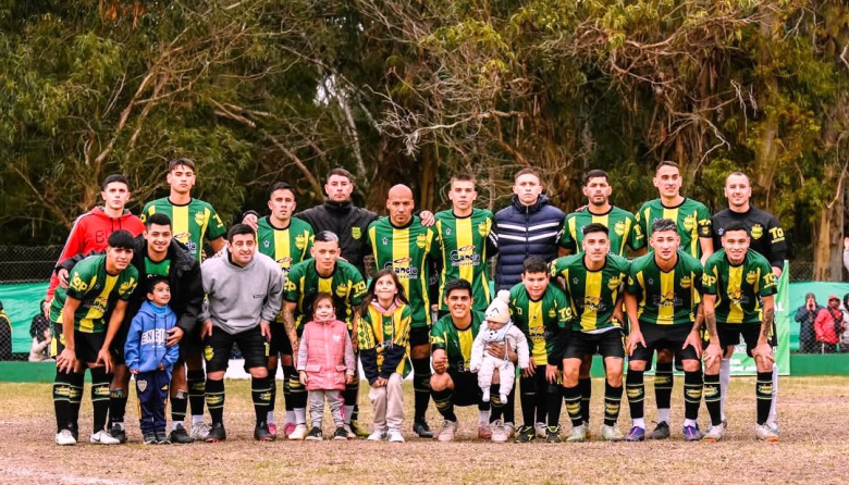 Dura caída de Jóvenes Unidos: 5-1 ante el líder Atlético Ayacucho