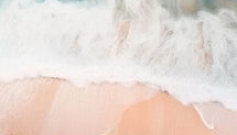 Remolinos de viento y arena sorprendieron a turistas en la playa de Valeria del Mar