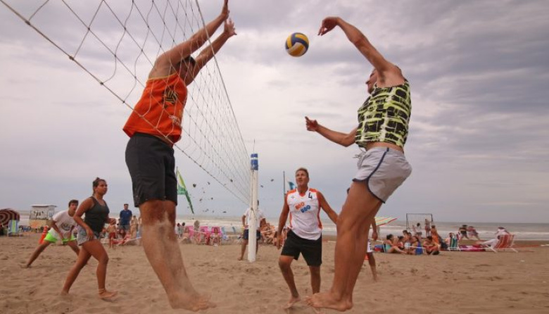 Deportes gratuitos frente al mar en distintas localidades del Partido de La Costa