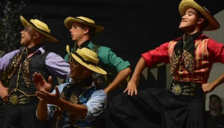 El Ballet Municipal vuelve a escena con “Por Vos Argentina” en Mar de Ajó