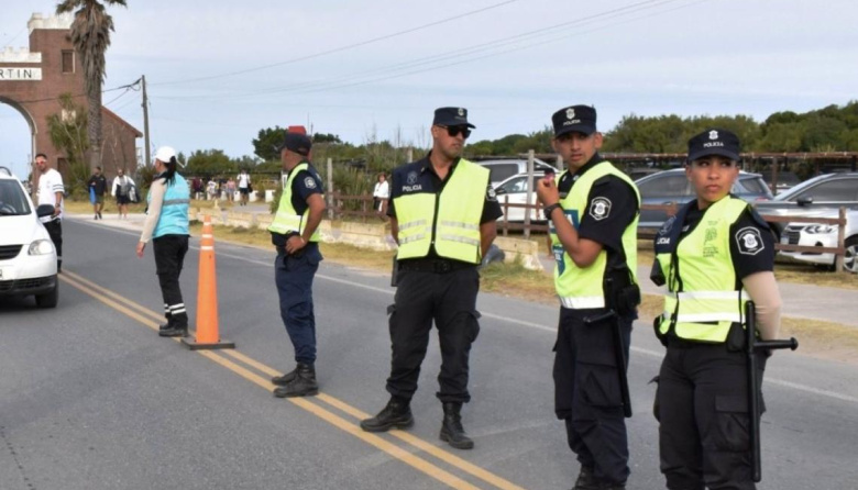 Horror en Miramar: una chica de 15 años fue abusada en la playa ante la presencia de su novio