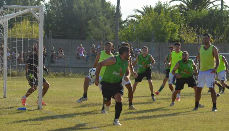 Popular Lavalle y Cosme Argerich igualaron en el primer amistoso del año