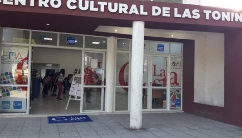  “AgendArte” desembarca en Las Toninas con noches de micrófono abierto